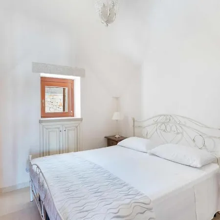 Trulli Eden Villa